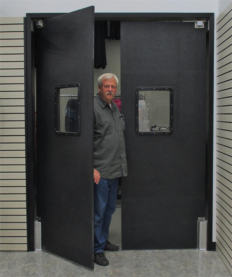 Traffic Doors for Supermarkets Impact Swing Door With Bumpers, Ruff Tuff Door for Supermarket