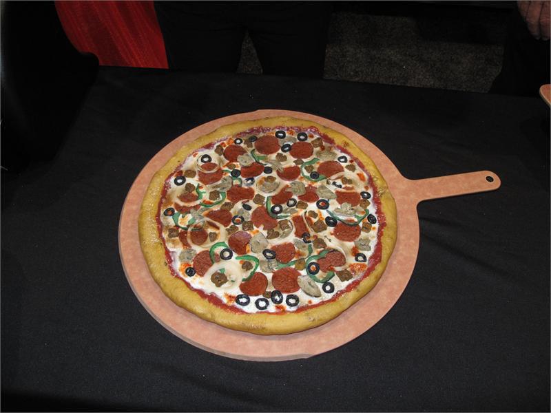 Plastic Pizza for display, Replica Pizza Large Pepperoni Pizza Plastic